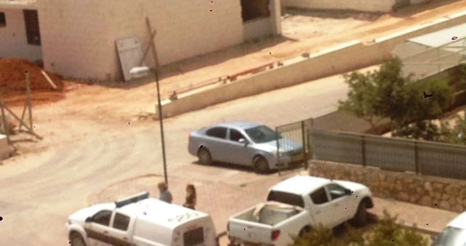 Israeli police arrest Palestinian construction workers in Haifa.