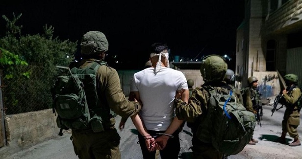 4 Palestinian youths arrested in Jerusalem, West Bank