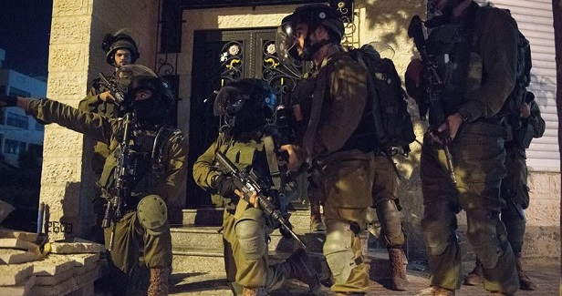 Palestinians injured in IOF raid on Jerusalem neighborhood