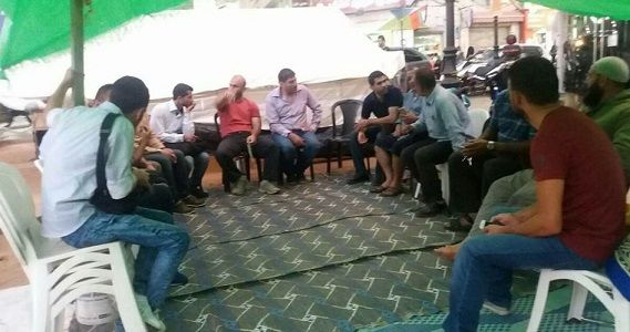Ex-prisoners call on Fatah Movement to cancel salary cut-off decision