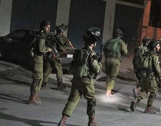 Child among 5 Palestinians detained by Israeli forces