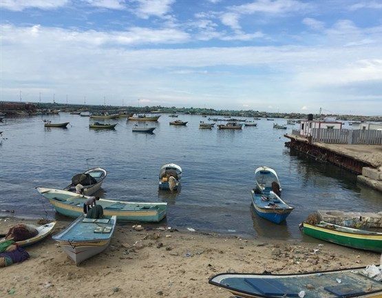 Israeli navy opens fire at Palestinian fishermen off Gaza coast