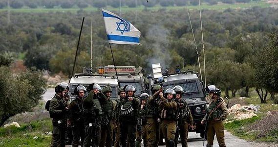 Injured young man arrested by IOF during clashes east of Ramallah