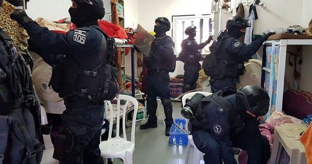 Scores of Negev and Ramon prisoners face punitive measures