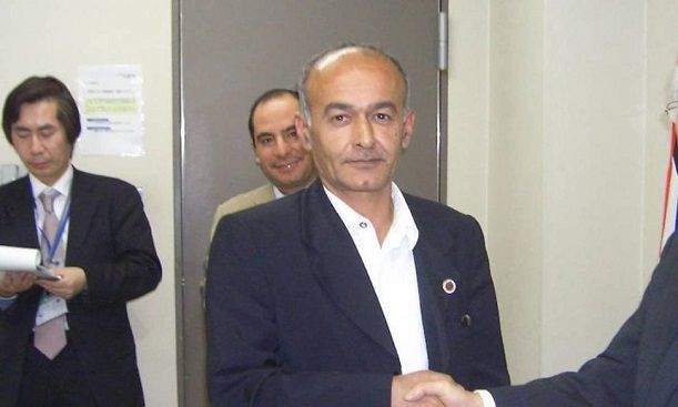 PA security confiscate documents from anti-corruption officer in Hebron