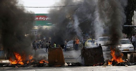 Five young men nabbed by disguised soldiers in al-Khalil clashes
