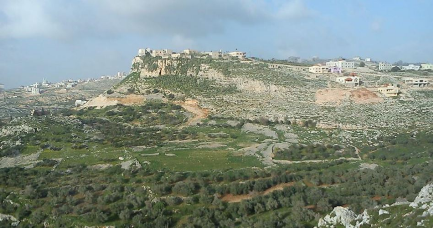 Israeli bulldozers raze Palestinian land in Burin town