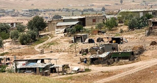 Israeli army continues to destroy agricultural lands in Aqaba village