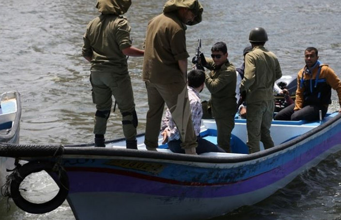 Israeli navy kidnaps four Palestinian fishermen from Gaza waters