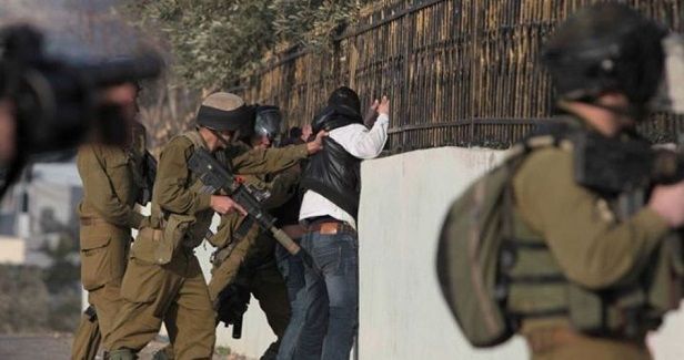 IOF arrests Palestinian youth at checkpoint near Jenin
