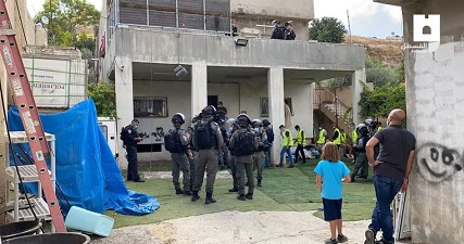 IOA razes three-story house, displaces families in Jlem