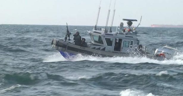 Israeli gunboats target Palestinian fishermen off Gaza shores