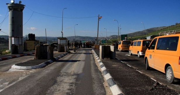 Israeli caravans installed near Hawara checkpoint