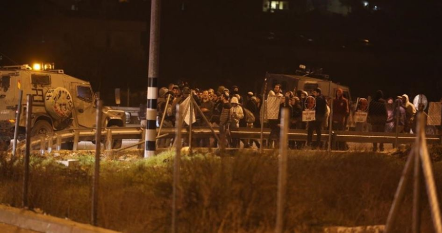 Settlers attack Palestinian cars in W. Bank