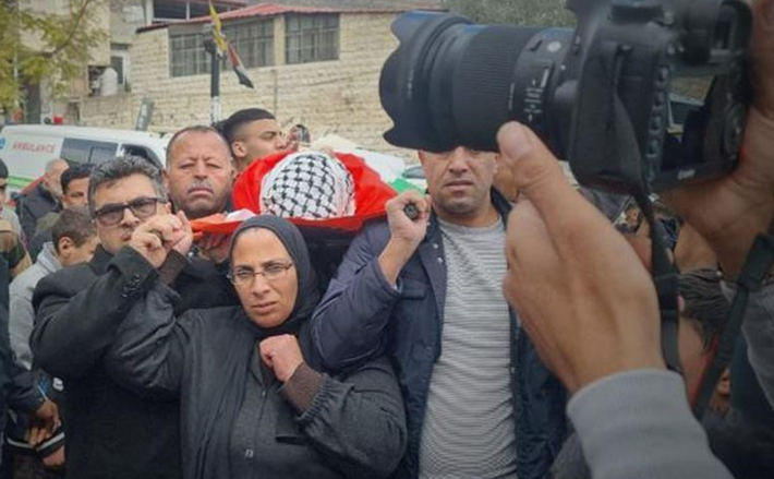 Hundreds attend funeral of martyr Muntaser ash-Sawa in Nablus