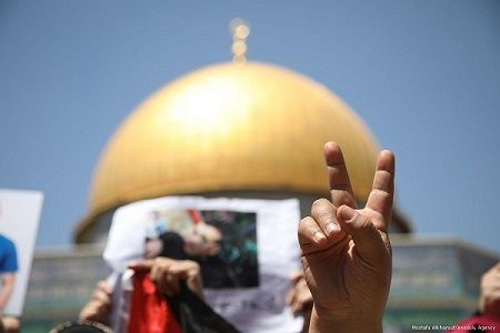 Mosques, churches in West Bank unite to support hunger striking prisoners