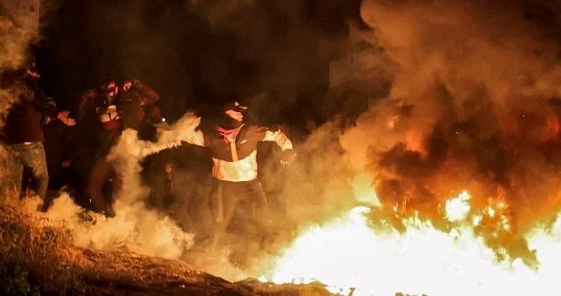 28 Palestinians injured in settler attacks