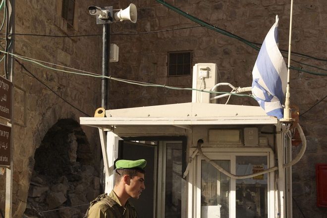 Israel officers force Palestinians to strip at Hebron checkpoints