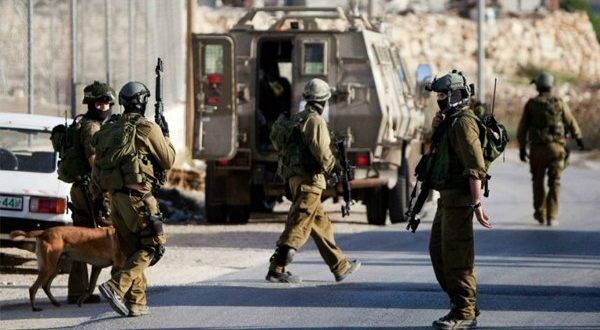Palestinian man sustains wound after shot by IOF