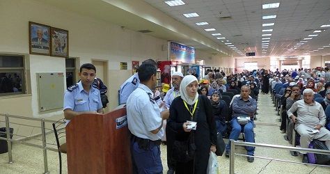 IOA blocks 130 West Bank Palestinians� travel in February