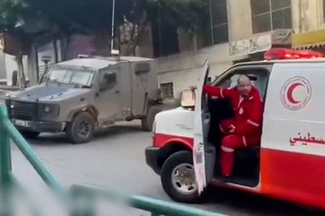 Israel bans entry of medical equipment into Gaza, Palestinian authorities warn