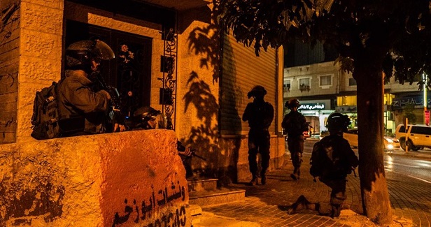 Ex-prisoner among 3 Palestinians arrested in Bethlehem
