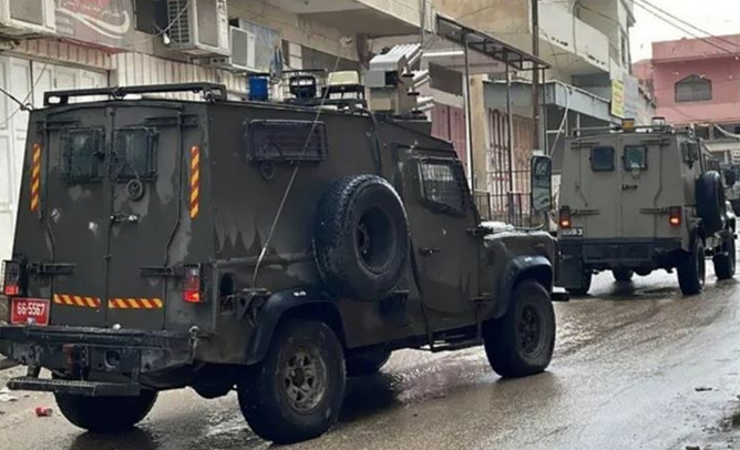 Several Palestinians injured, others arrested by IOF in Jericho