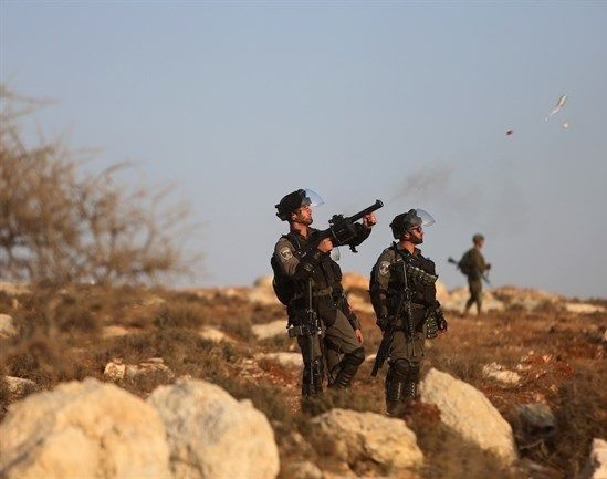Israeli forces confiscate road roller, detain owner in Salfit