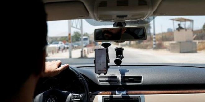 Palestinian app helps drivers uncover routes, avoid Israeli checkpoints in West Bank