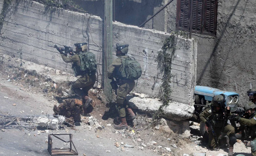 Palestinian homes fired on by Israeli occupation forces in Hebron