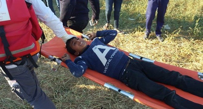 IOF injures 10 Palestinians near Gaza border