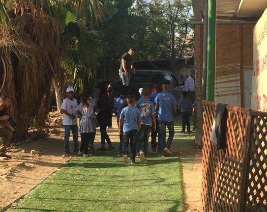 School year exceptionally begins at Khan al-Ahmar school