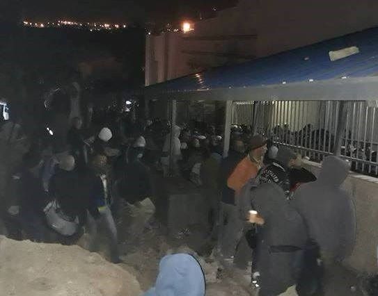 Israeli forces assault Palestinian workers at Checkpoint 300