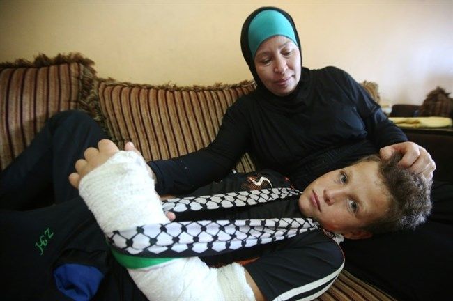 Israeli forces arrest Palestinian mother hours after detaining her teenage daughter