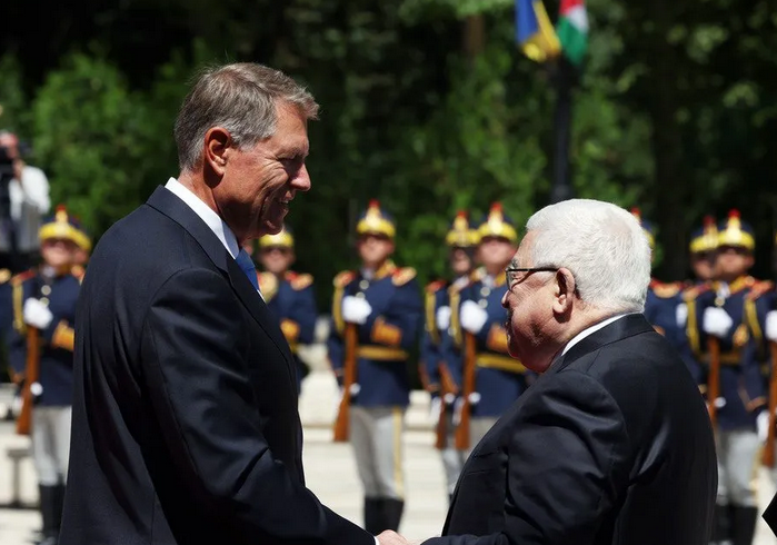 Abbas renews his readiness for peace talks with Israel
