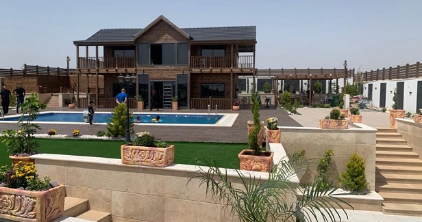 Israeli army razes Palestinian-owned villa in southern al-Khalil