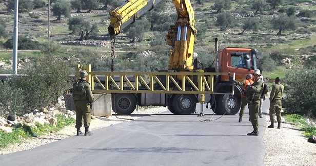 More military barriers erected in al-Khalil