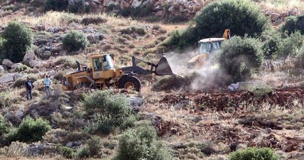 Adei Ad settlers bulldoze Palestinian-owned land north of Ramallah