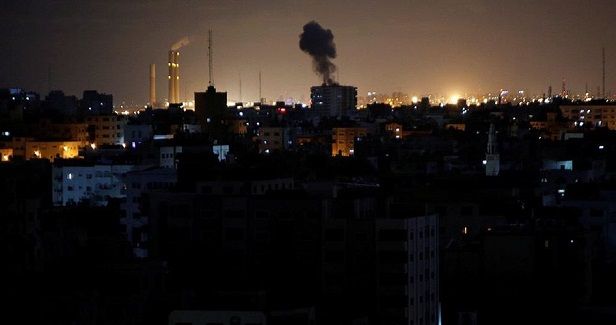 Israeli warplanes bomb several targets in Gaza
