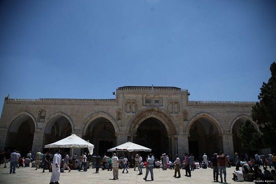 Israeli police arrest three female relatives of Sheikh Raed Salah