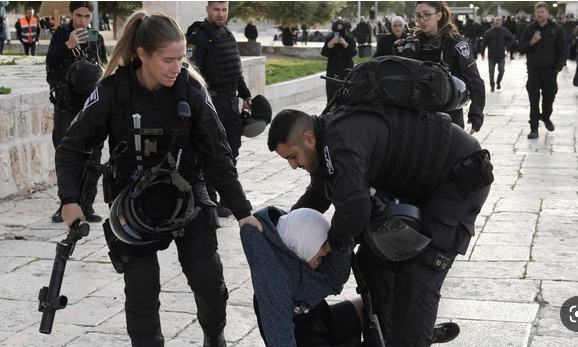 Al-Aqsa raid: How BBC coverage is enabling Israeli violence