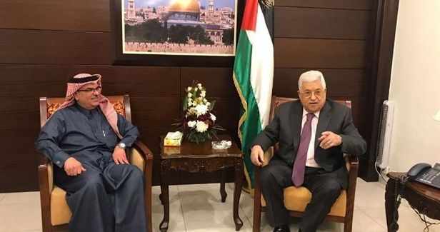 Abbas meets Qatari envoy in Ramallah