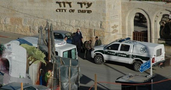 Two Hamas prisoners indicted for stabbing jailers