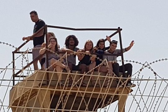 Israelis watch �outdoor cinema� on Gaza border, cheer as Palestinians killed