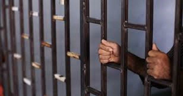 Palestinian prisoners continue hunger strike despite health risks
