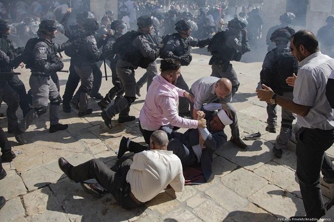 �The universality of human rights is a Jewish principle, which Israel violates every day.�