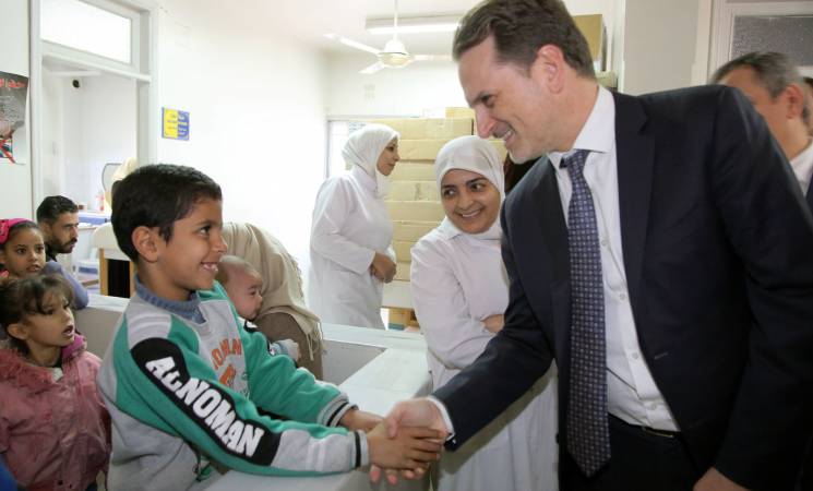 UNRWA Commissioner-General Visits Syria, Commends the Courage and Determination of Palestine Refugees