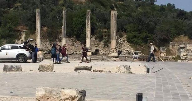 Israeli settlers storm Sebastia archaeological site