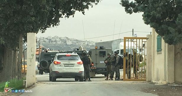 Israel arrests Palestinian youth in al-Khalil, minor in Jerusalem