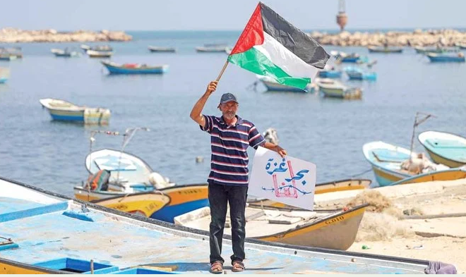 Israel expands Gaza fishing zone, allows more imports